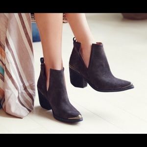 Jeffrey Cambell Hunt The Plains Boot WORN ONCE